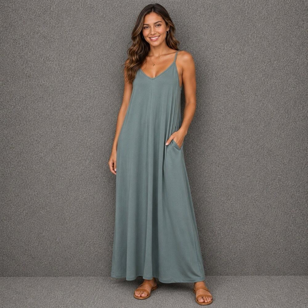 Zenana Premium Womens Large Sage Green Spaghetti Strap Sleeveless Maxi Dress